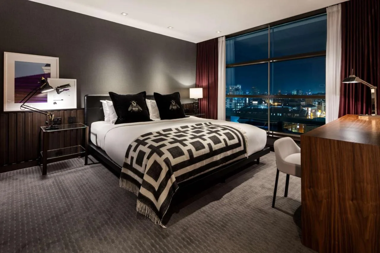 One-Bedroom Penthouse Suite